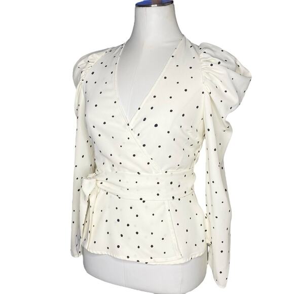 ASTR the Label Puff Sleeve Floral Wrap Top size Small - Picture 4 of 10